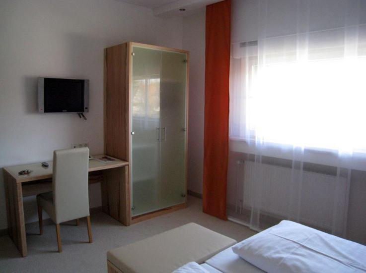 Hotel Barbarina توبنجن المظهر الخارجي الصورة